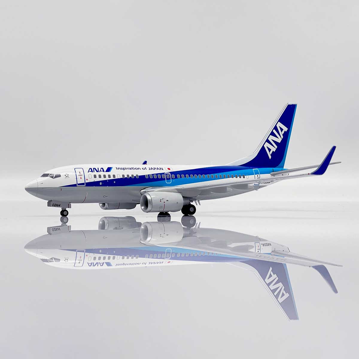 JC Wings X Aviationtag ANA Boeing 737 JA02AN Edition 1:200 Scale