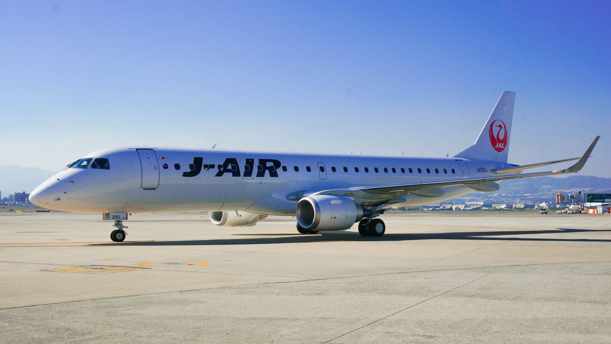 Embraer delivers 10th E190 to Japan Airlines' subsidiary J-AIR