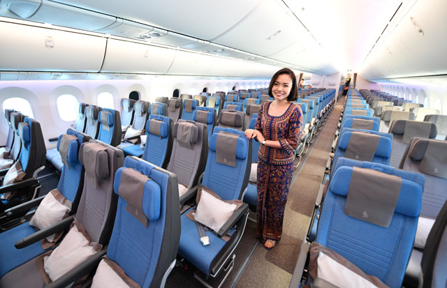 シンガポール航空、787-10公開 新シート採用、5月に関空就航