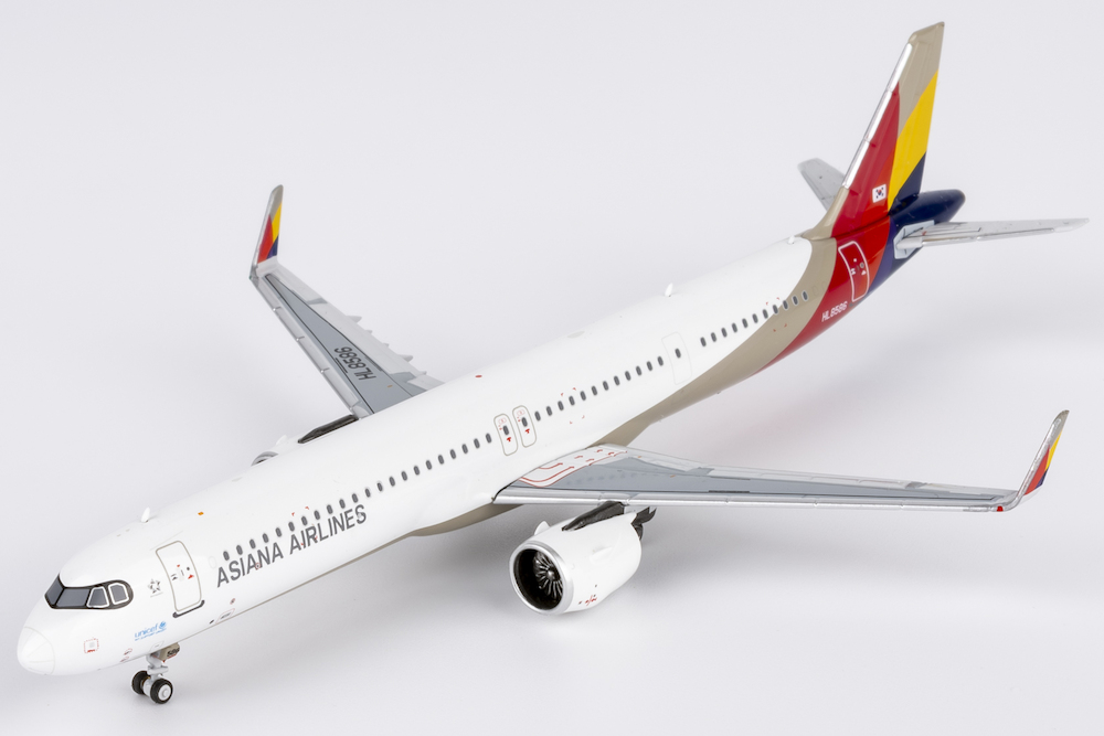 NG Models 13129 Airbus A321neo Asiana Airlines HL8586