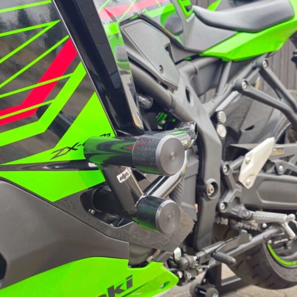 DIXER PARTS ZX-4R レースアーマー｜AxxL