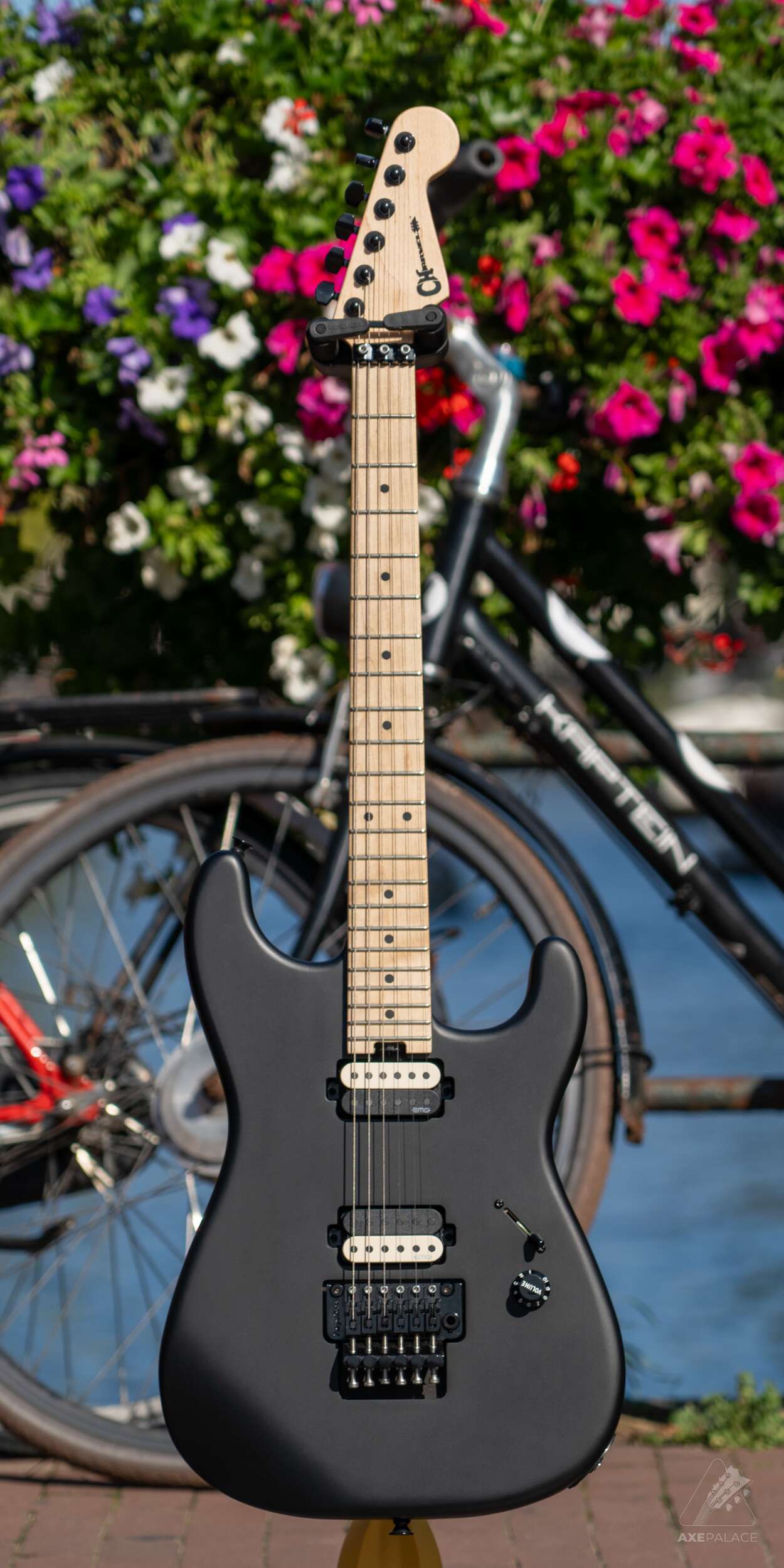 Charvel Pro-Mod San Dimas Jim Root Signature HH FR M | Axe Palace