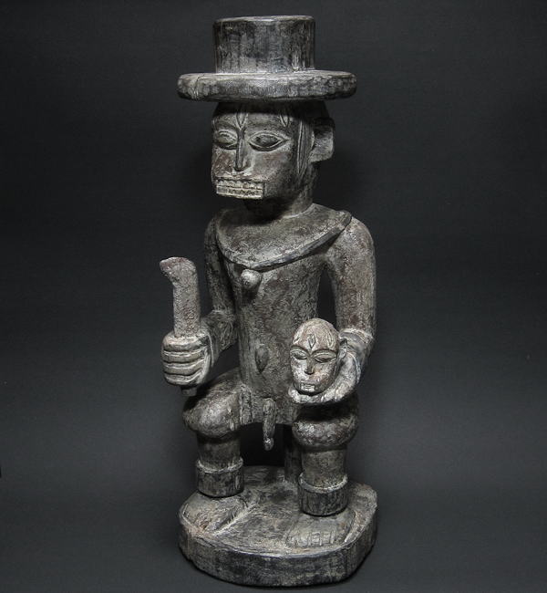 精霊坐像<アフリカの木彫り像：アフリカ雑貨アザライ