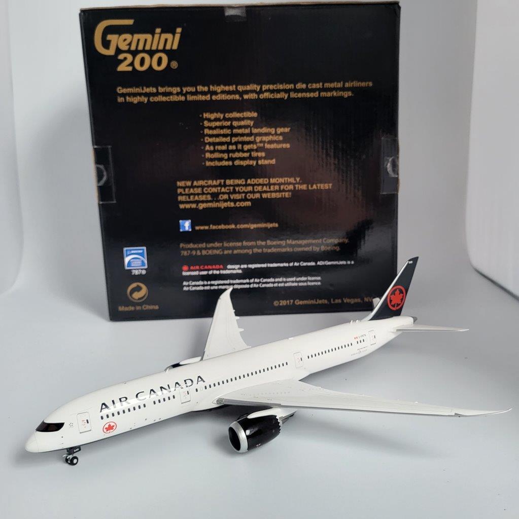 Gemini Jets 1:200 Air Canada C-FRTG Boeing 787-9 - Bedfordshire