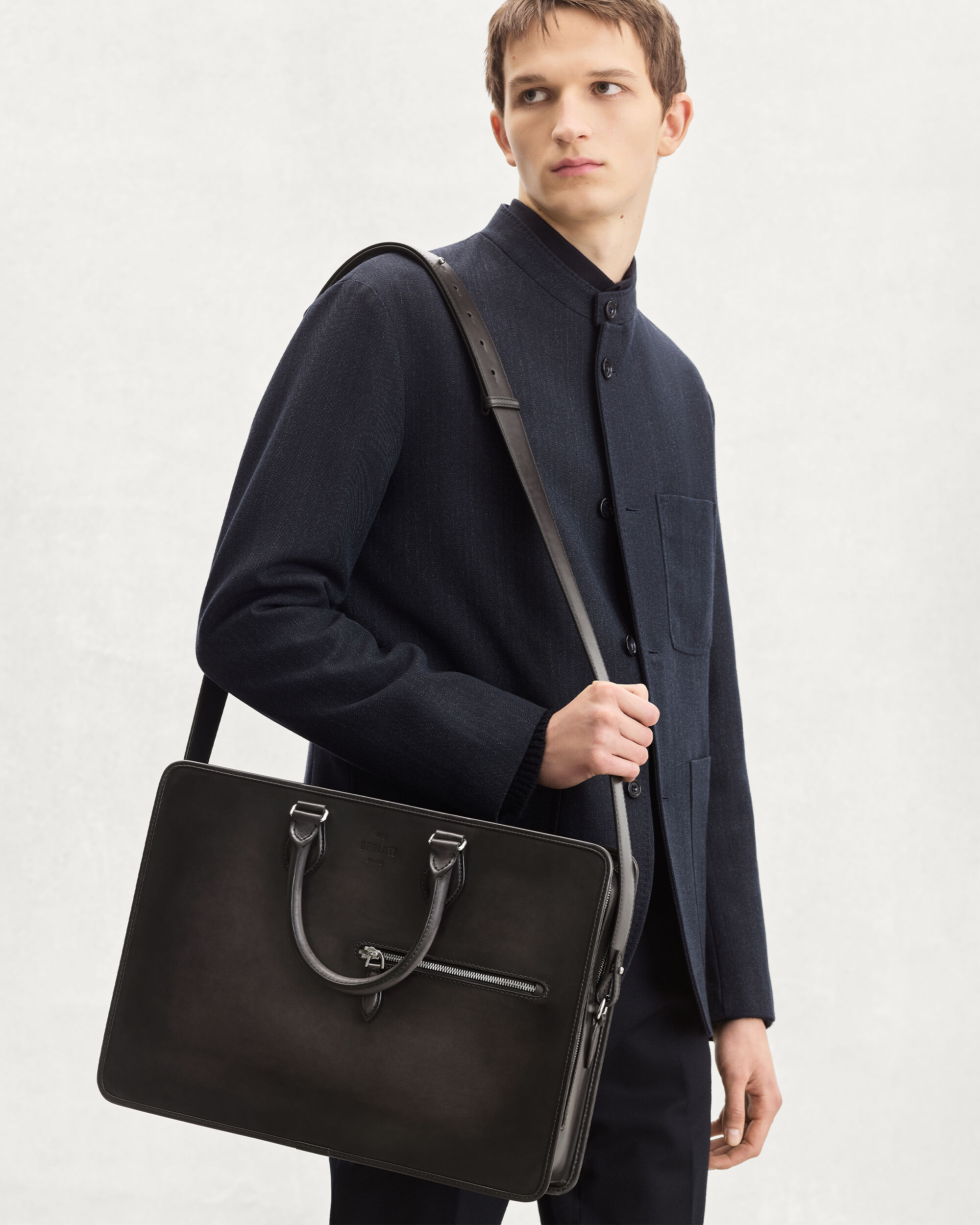 サンタル フラップ ロングウォレット | ベルルッティ JP