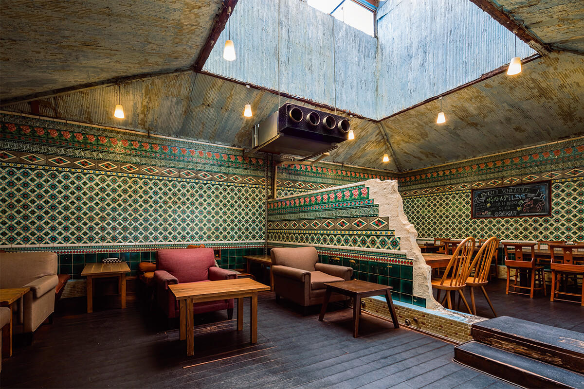 LIXIL ビジネス情報 | 日本のタイル工業の曙 | ものづくり | 建築