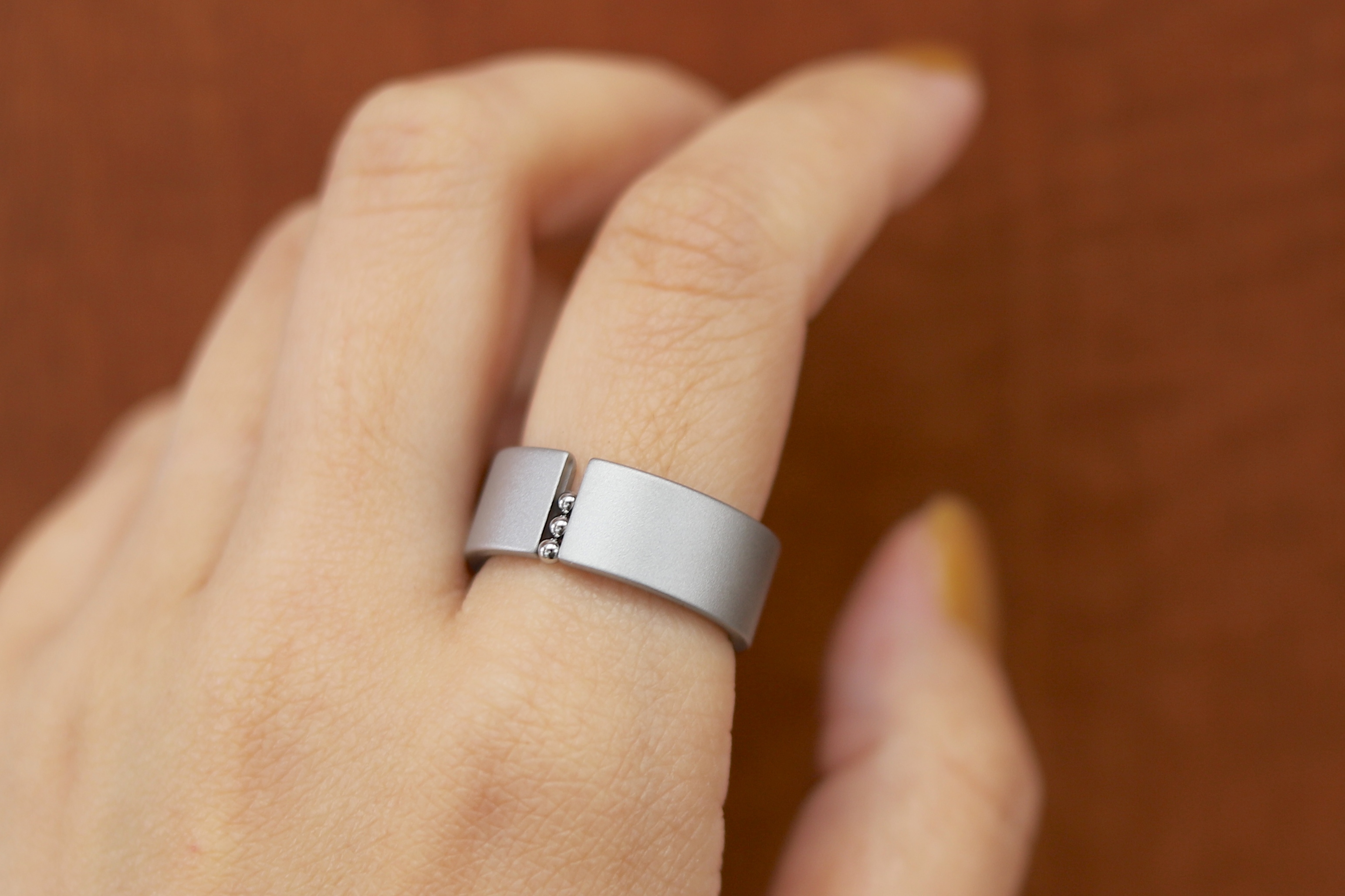NIESSING / Abakus Ring ￥30,800(込)〜 - ビジュ寺口 ／ 時計