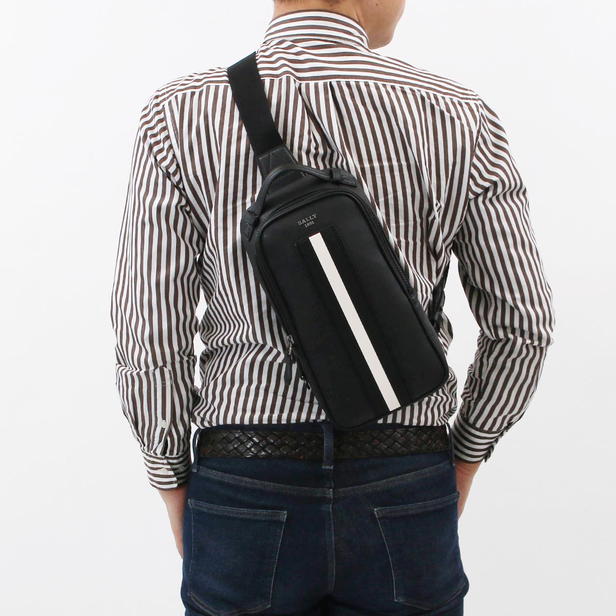 バリー ボディバッグ/スリングバッグ/メッセンジャーバッグ バッグ