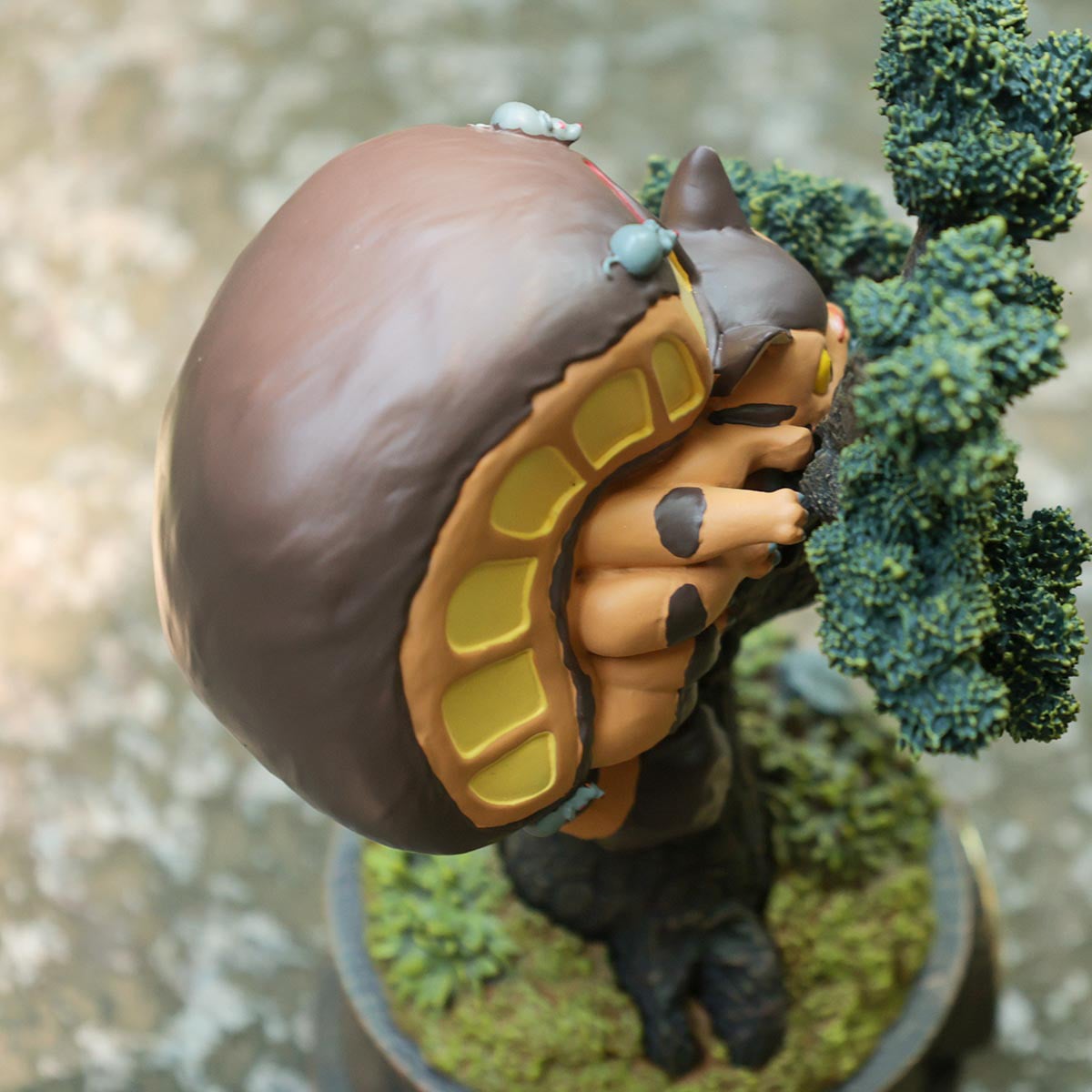 となりのトトロ ジオラマ置時計 松の木の上で | どんぐり共和国そらの