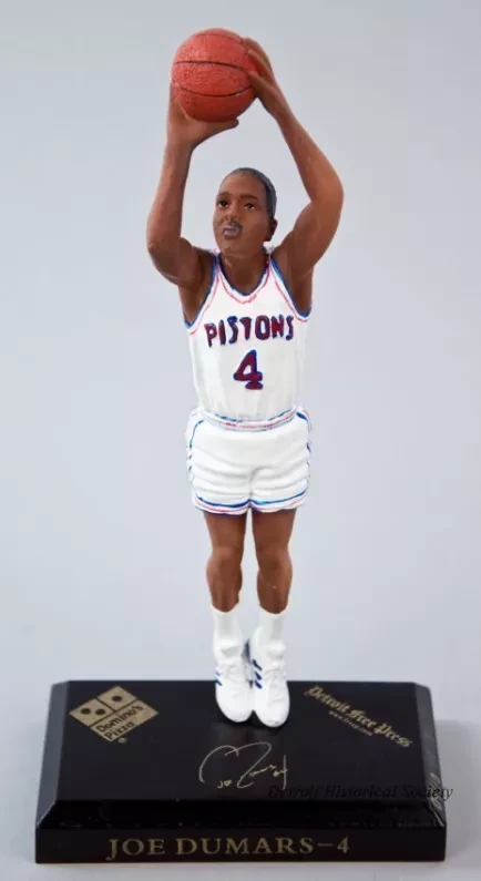 Statue | Detroit Historical Society