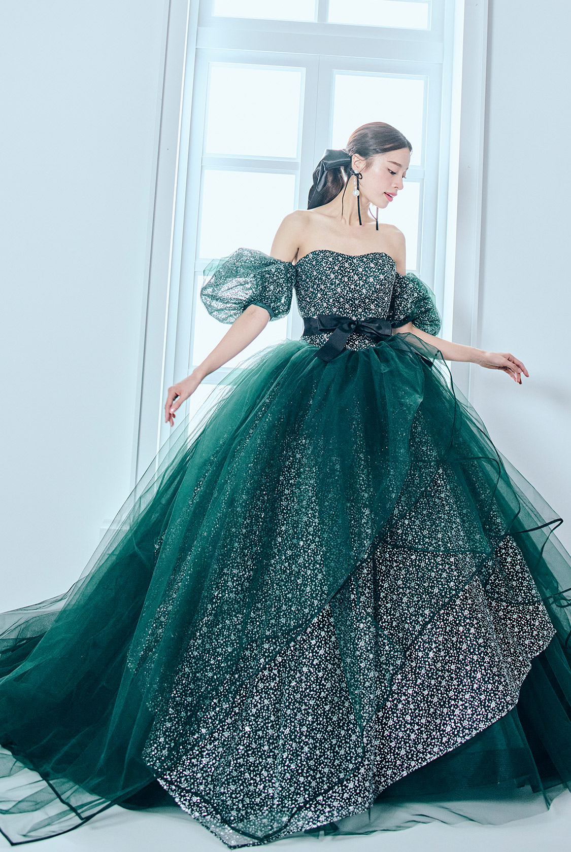 KH-0585 | DRESS GALLERY BOX