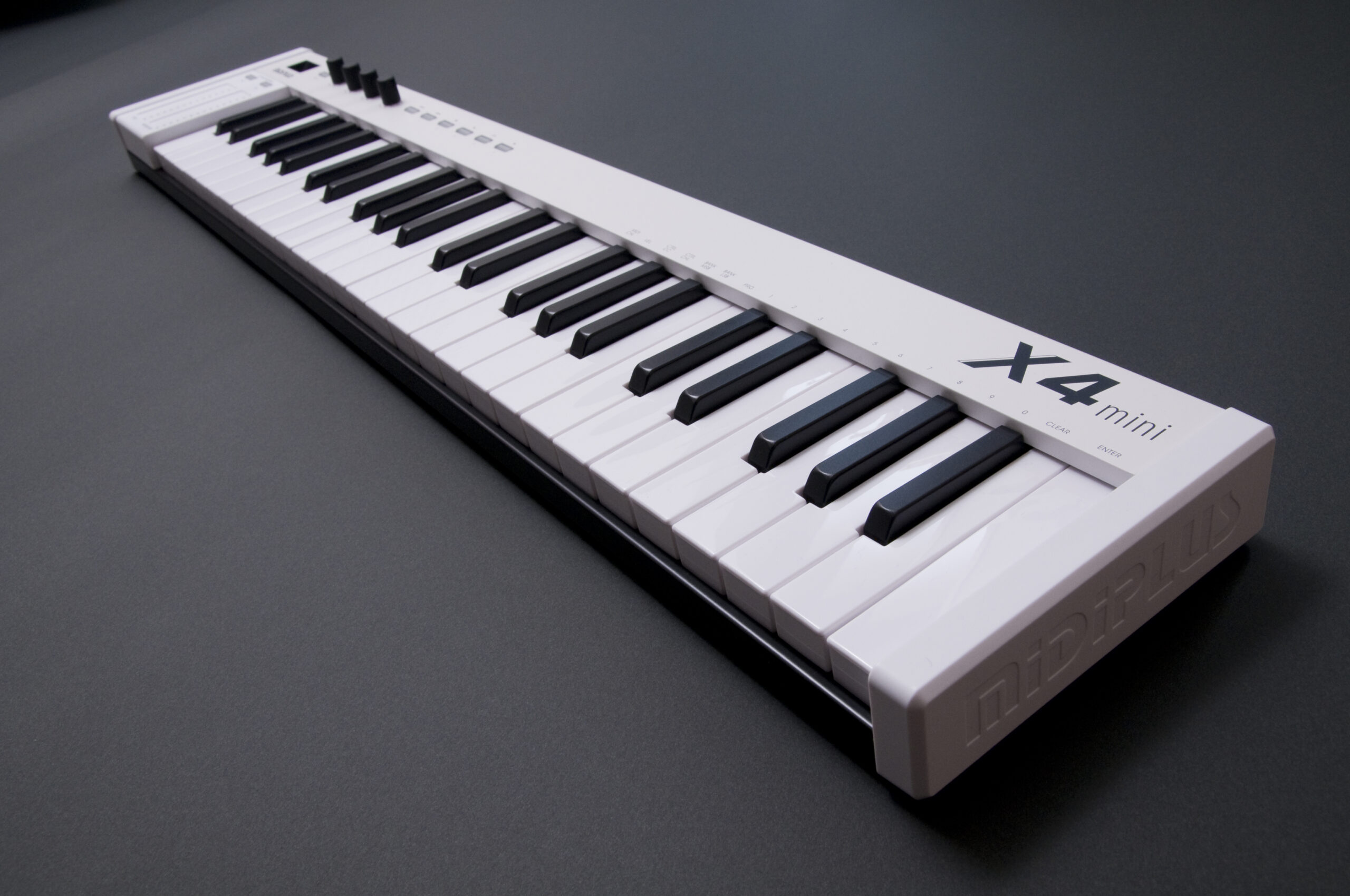 台湾メーカーのMiDiPLUS、日本上陸。コストパフォーマンス高いMIDI
