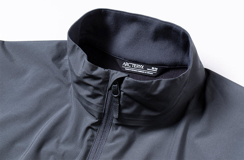 2万円台で買える【アークテリクス】の街用ソフトシェルジャケット