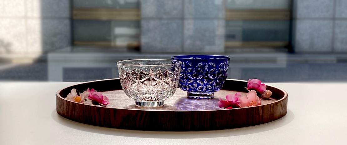 華硝 江戸切子 鉢 中鉢 飾り皿 糸菊つなぎ紋様 赤色カットガラスボウル