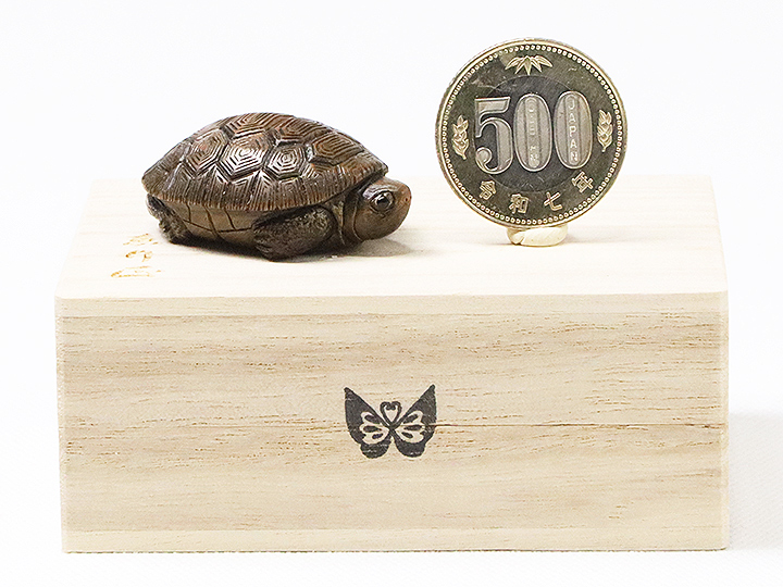 黄楊根付 亀【岡壱名入り】 【桐箱付き】（2025年12月8日掲載）｜京都