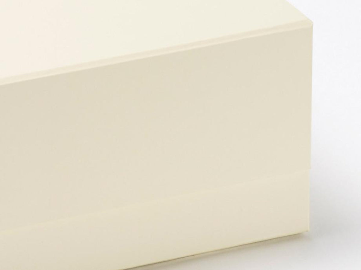 Wholesale Luxury Ivory Folding Magnetic Gift Boxes from Stock