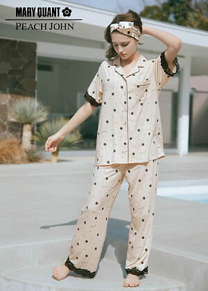 ピーチ・ジョン×マリークワント第2弾、デイジーモチーフ刺繍とドット柄