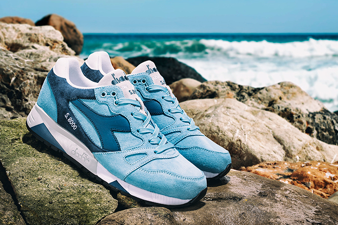 伊ディアドラから、カプリ島の「青の洞窟」＆岩島群からインスパイア