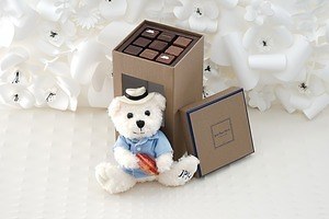 ジャン＝ポール・エヴァンのホワイトデー、“テディベア”とボンボン