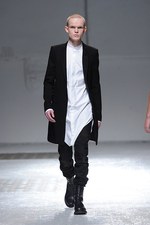 写真30/70｜ニコラ アンドレア タラリス(Nicolas Andreas Taralis