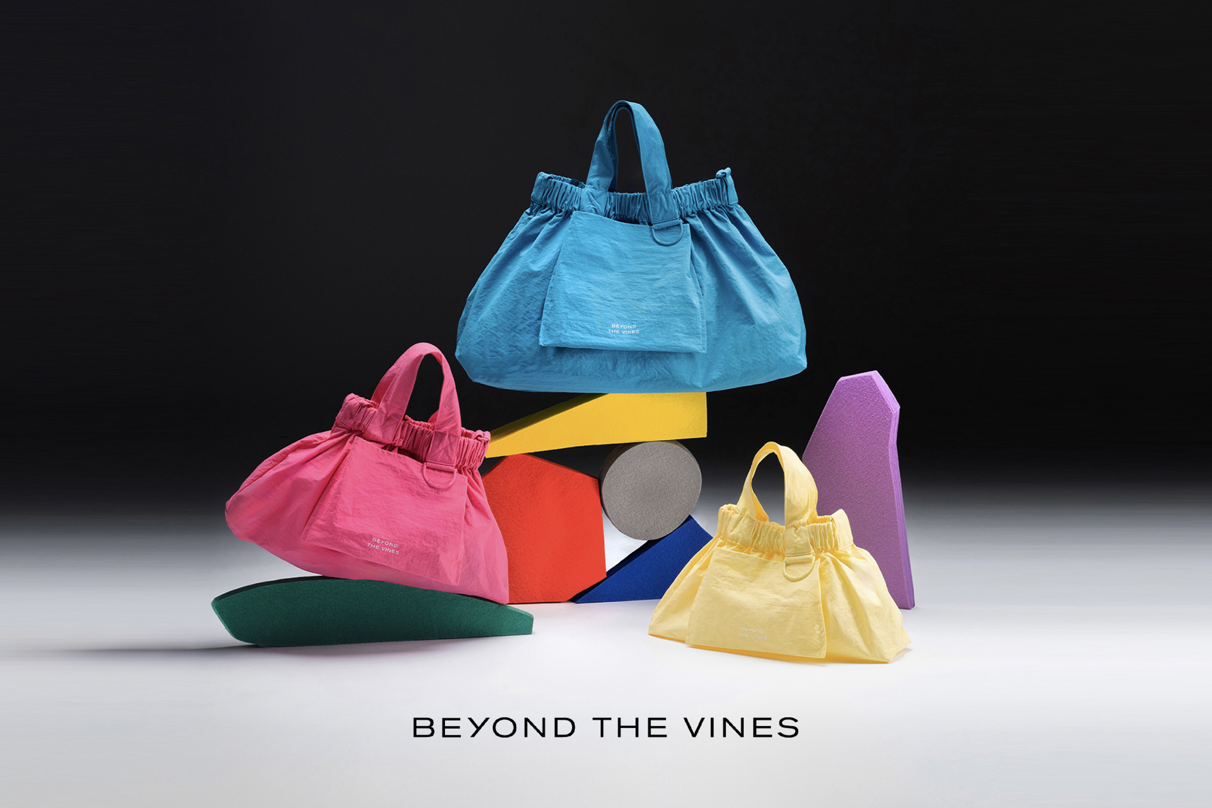 ブルネロ クチネリ」旅がテーマの新作ボストンバッグを発売