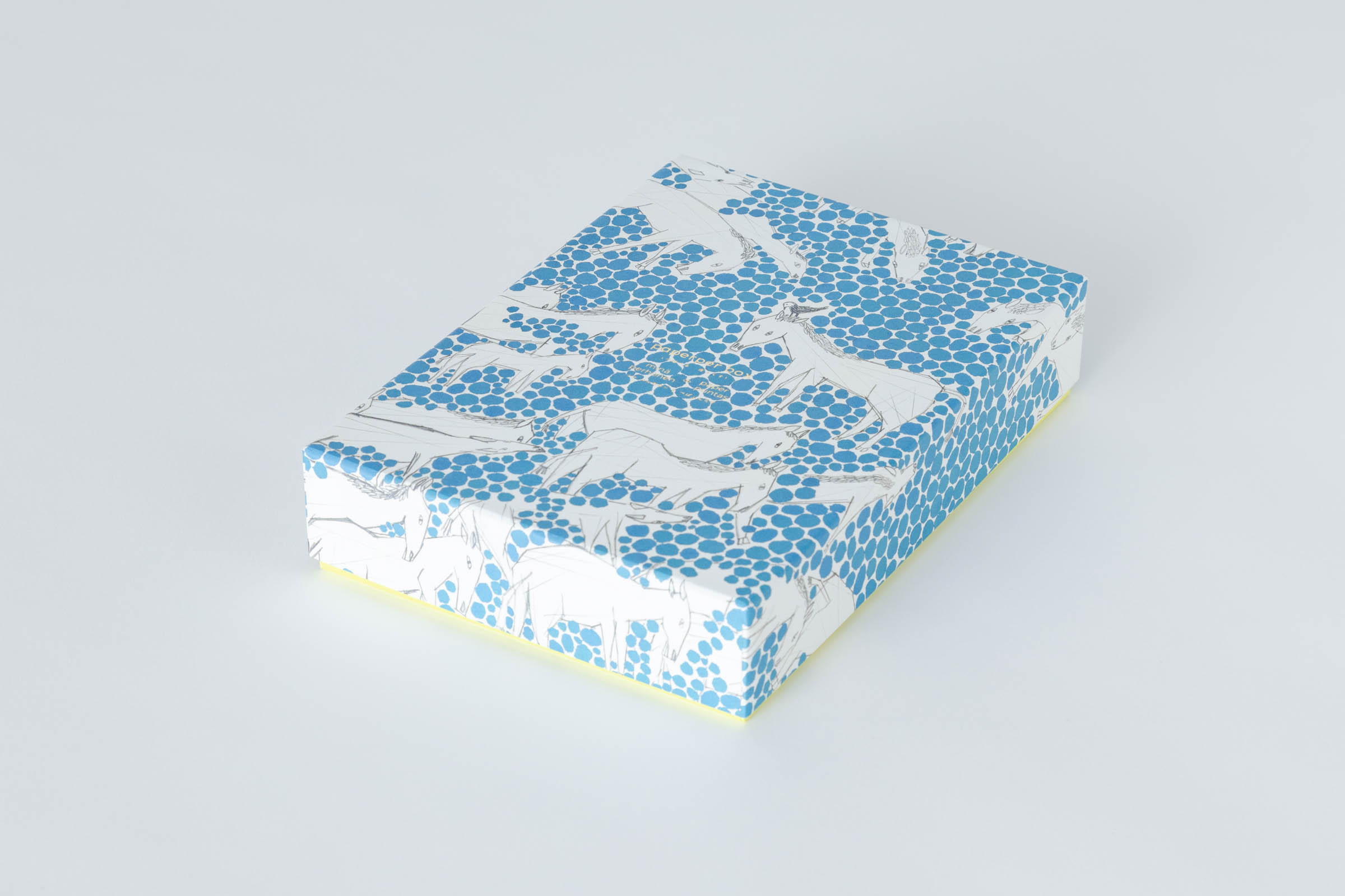 ミナ ペルホネンが紙遊びの本「ぺぱぷんたす」とコラボ、皆川明描き