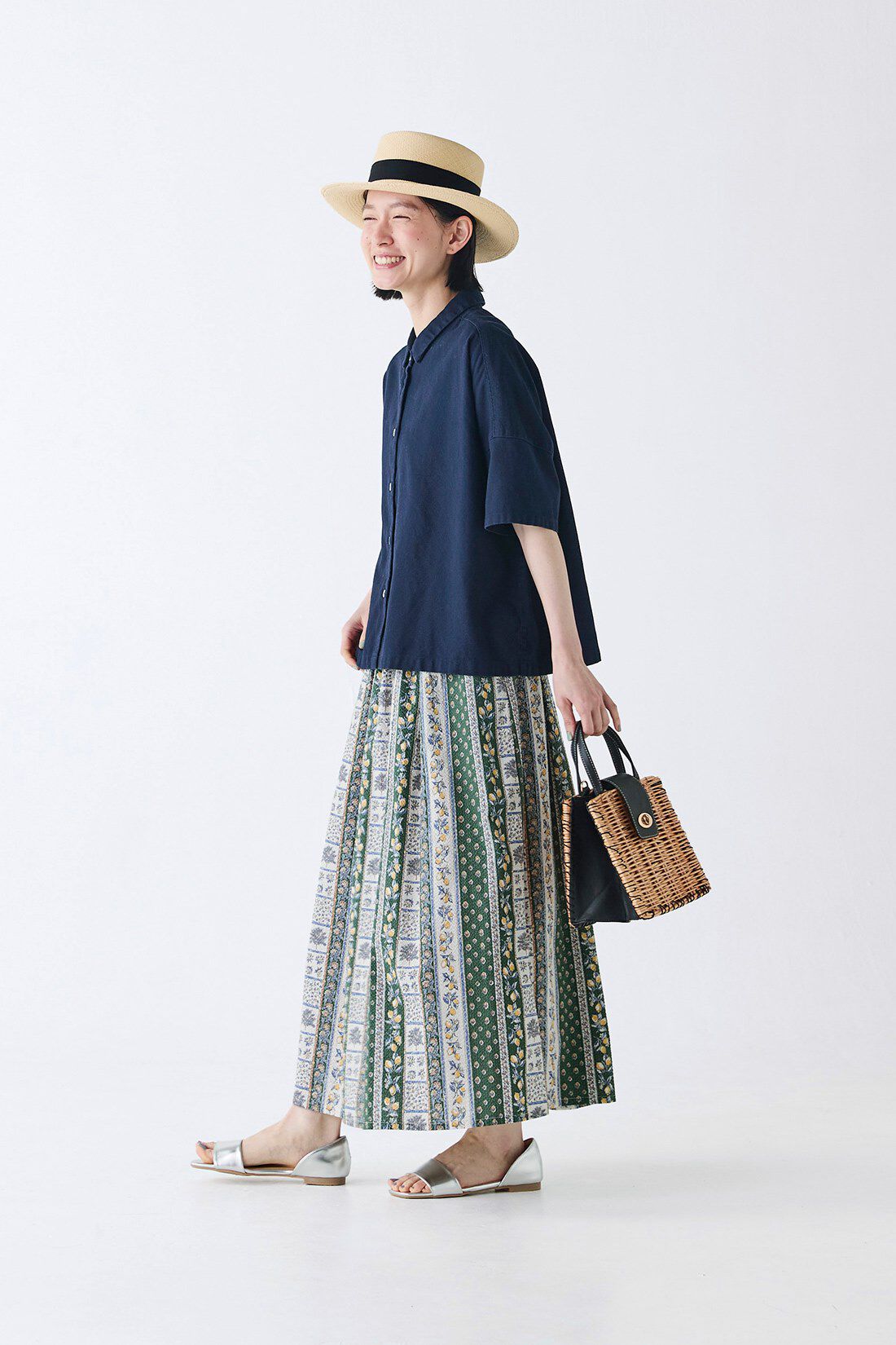 サニークラウズ feat. HOKKOH プロバンスのレモン柄スカート