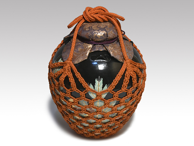 茶壷・飾壷 仁清(摸) 大形 色絵金彩若松図 八田円斎(作) 共箱 淡々斎箱