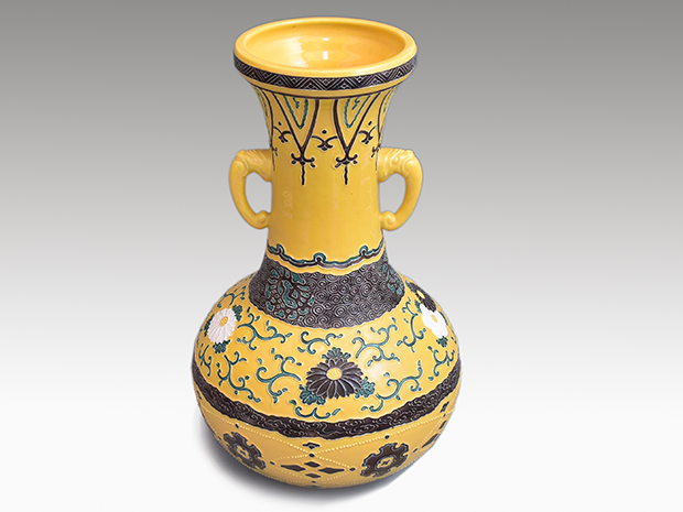 黄交趾 耳付花瓶 十五代 永楽善五郎(正全)作 共箱 | 古美術ささき