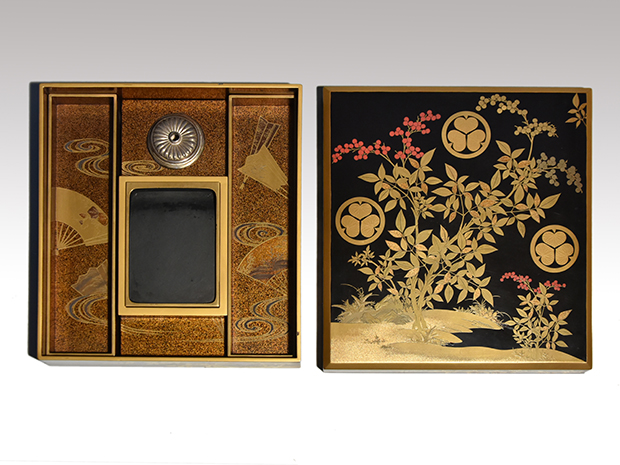 葵紋入り南天蒔絵硯箱 内側、梨地扇面散し蒔絵 江戸後期 | 古美術ささき