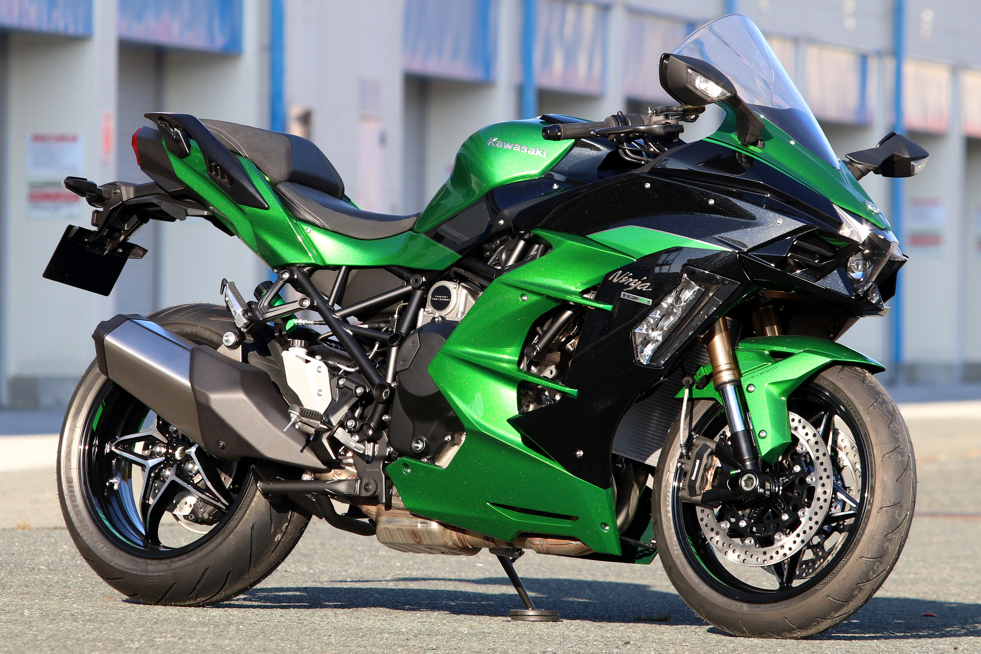 Ninja H2 SX/SEのメカニズムを解説。バランス型スーパーチャージャーを
