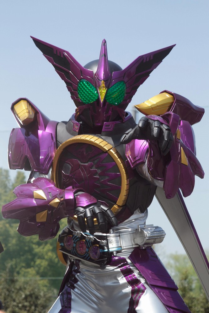 仮面ライダーオーズ プトティラ コンボ | 仮面ライダー図鑑 | 東映