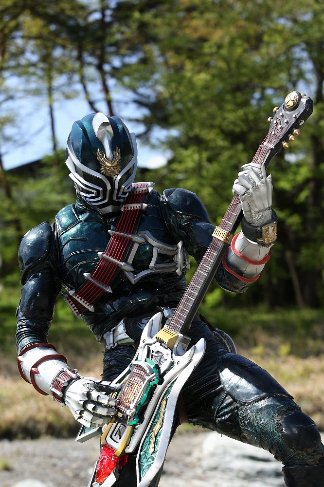 仮面ライダー轟鬼(DCD) | 仮面ライダー図鑑 | 東映