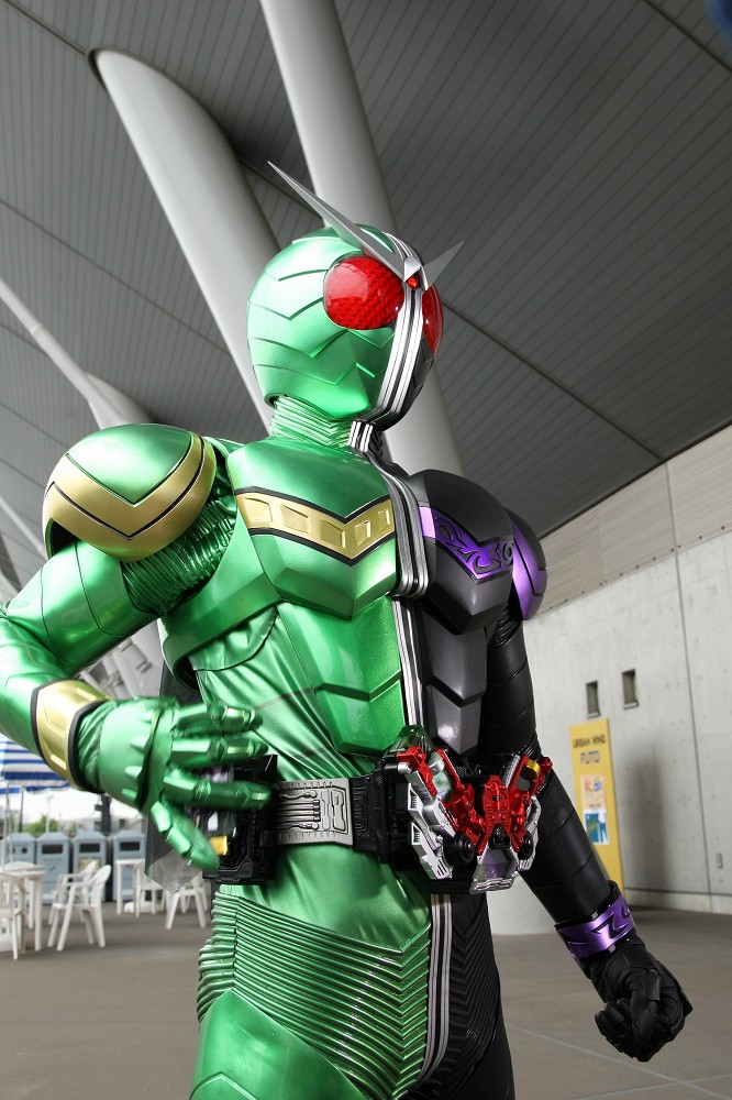 仮面ライダーW サイクロンジョーカー | 仮面ライダー図鑑 | 東映