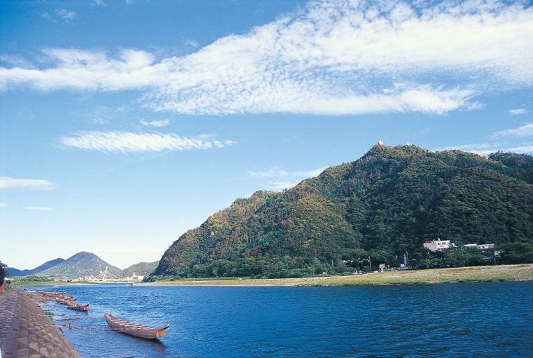 金華山｜観光スポット｜岐阜県観光公式サイト 「岐阜の旅ガイド」