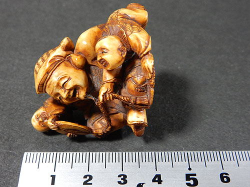 根付 人物 ＜在銘＞ 販売 | 【骨董品買取】日本全国対応・老舗骨董店の