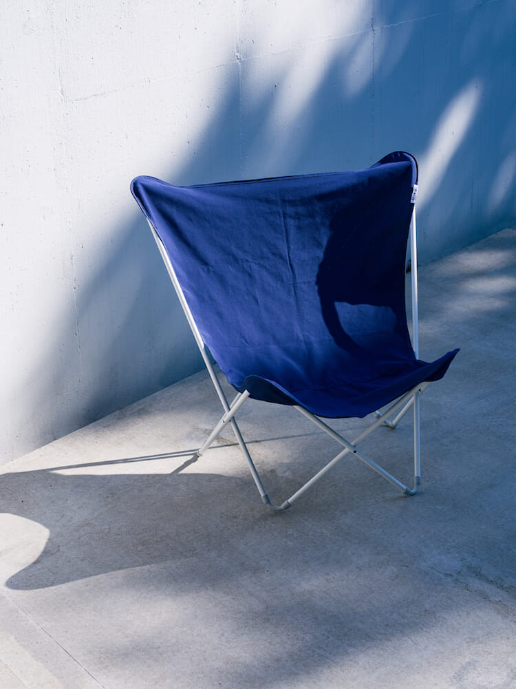 羽を伸ばすなら、翼を広げたようなチェアで。ロンハーマンと