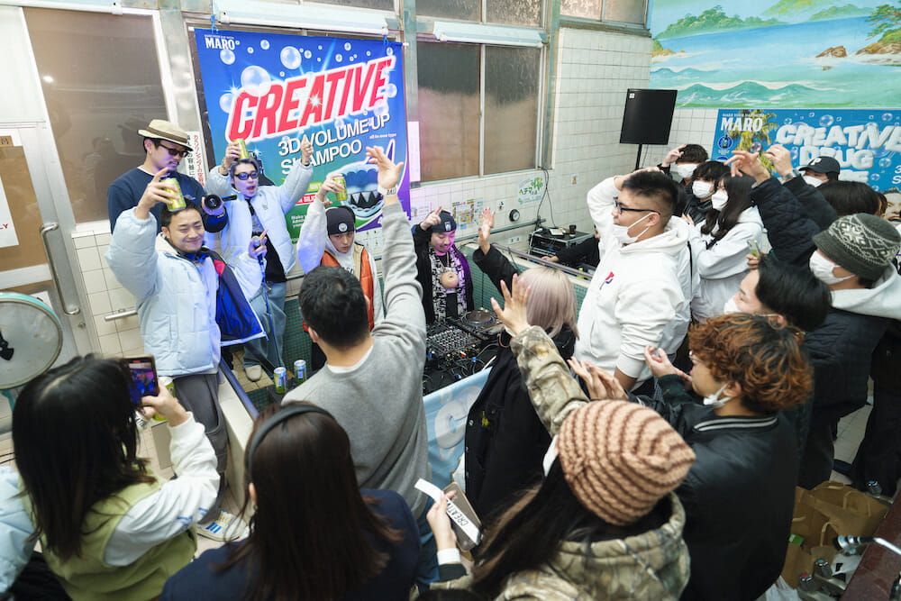 銭湯で音楽を。クリエイティブドラッグストアとマーロが組んだDJ