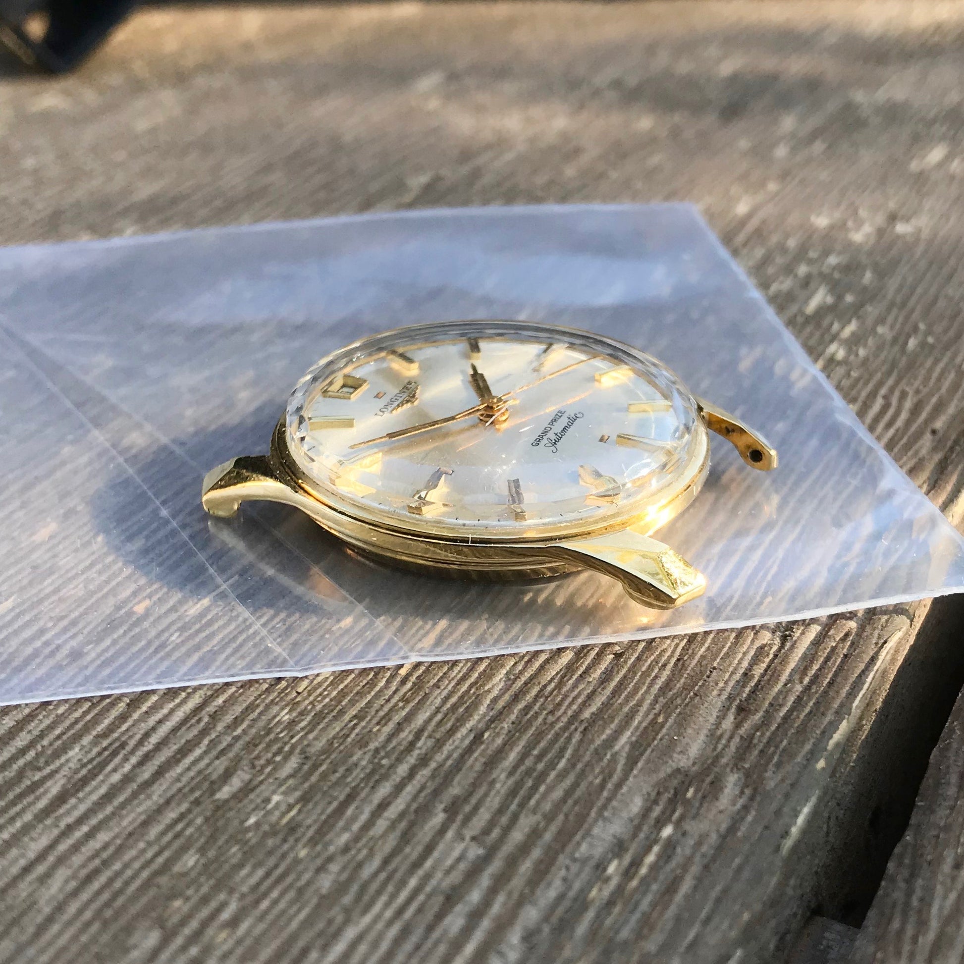 Vintage Longines Grand Prize Automatic 18K Yellow Gold Silver Date