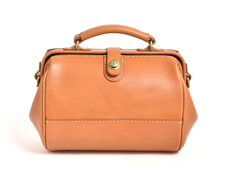 雫マチのコロンとしたかわいいデザインのショルダーバッグ / 革鞄の