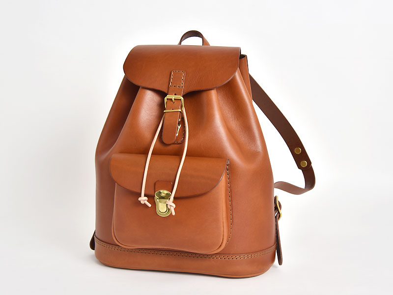 リュックの原型ともいえるスタンダードなレザーリュック / 革鞄のHERZ