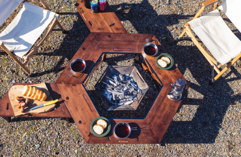 お好みで組み合わせても単体でも 団欒に欠かせないヘキサゴンテーブル