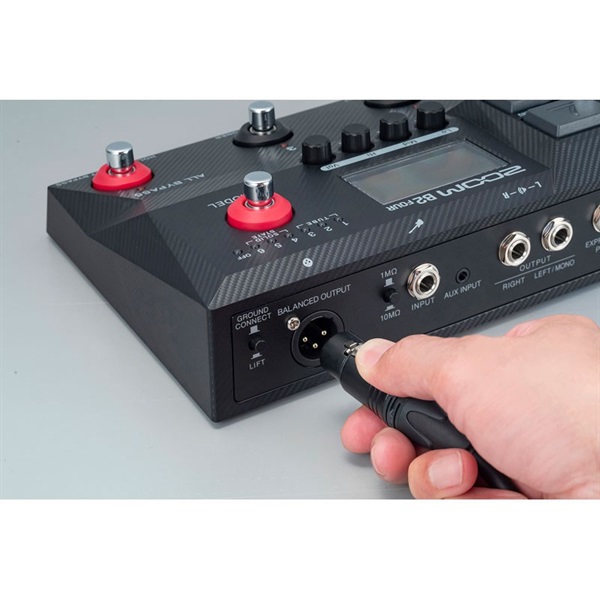 ZOOM B2 FOUR ｜イケベ楽器店オンラインストア