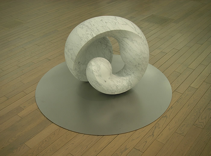 彫刻家に聞く「石の魅力とは」vol.18（安田 操氏） | 石材のことが日本