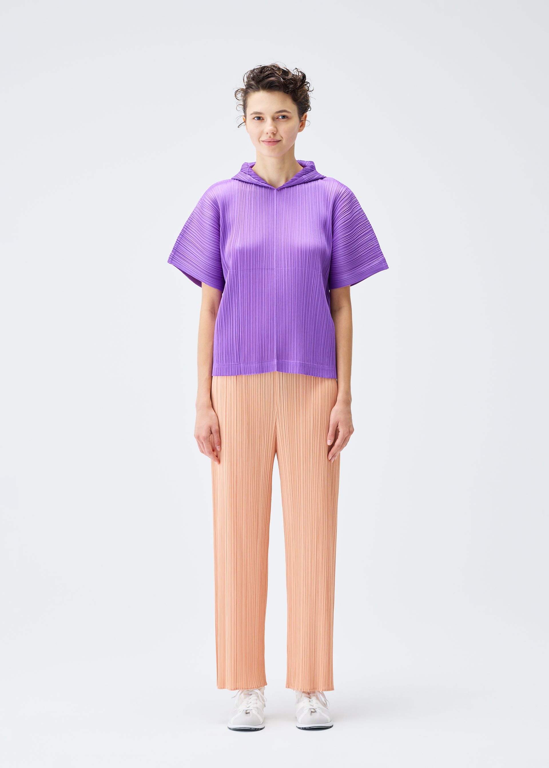 MONTHLY COLORS : AUGUST – isseymiyake.com