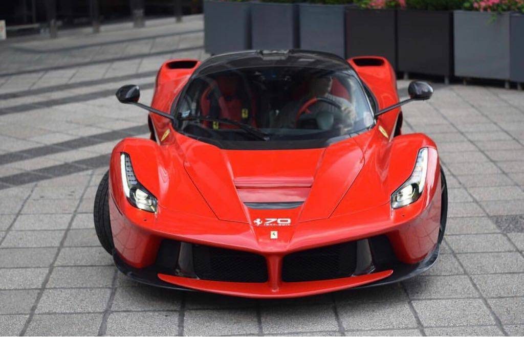 世界的爆発的大人気プレミアモデル！！ フェラーリ ラフェラーリ 新車