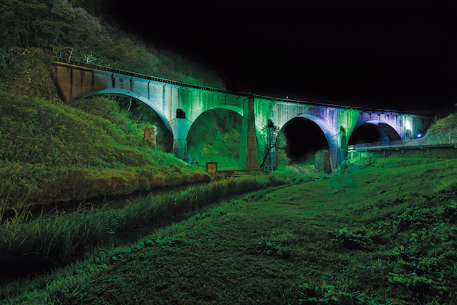 めがね橋(宮守川橋梁) | 建築外構・景観演出 ライトアップ | 納入事例