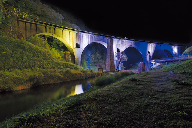 めがね橋(宮守川橋梁) | 建築外構・景観演出 ライトアップ | 納入事例