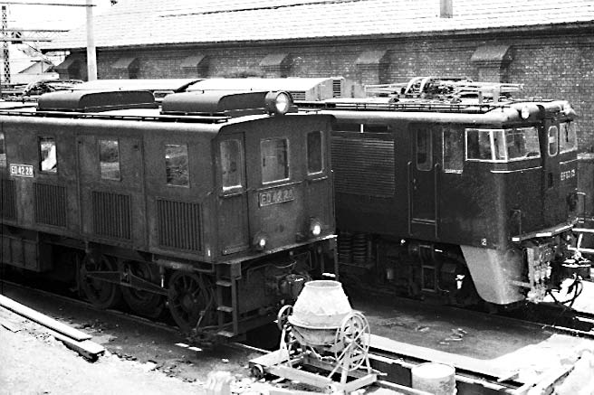 アプト式時代信越本線碓氷峠写真電気機関車ED42