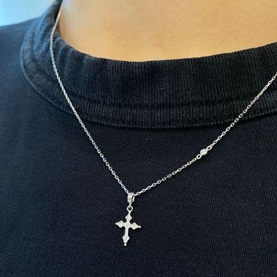 PETITE GOTHIC CROSS NECKLACE 18k White Gold / DIAMONDS NECKLACE